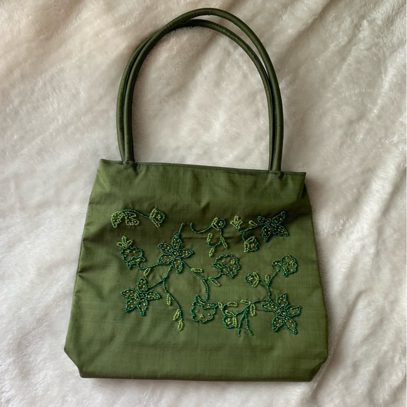 Handbags - green vintage hand bag!